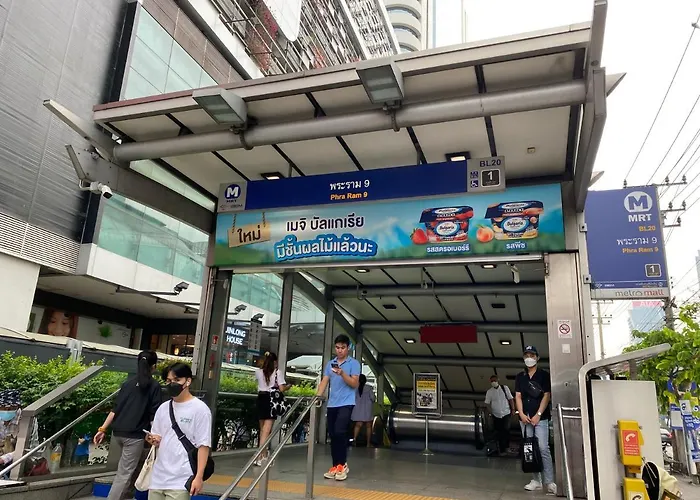 Sura Near Mrt Phra Ram 9 Albergue Banguecoque