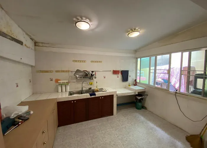 Sura Near Mrt Phra Ram 9 Albergue