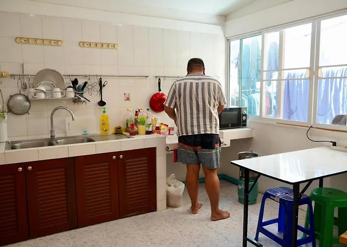 Albergue Sura Near Mrt Phra Ram 9 Banguecoque