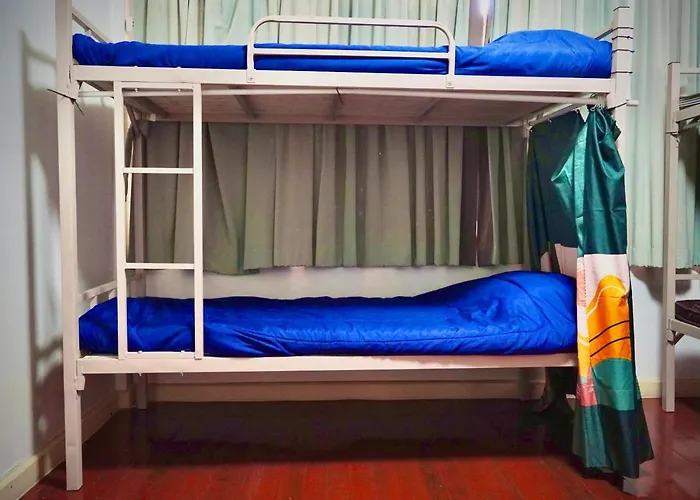 Sura Near Mrt Phra Ram 9 Albergue *